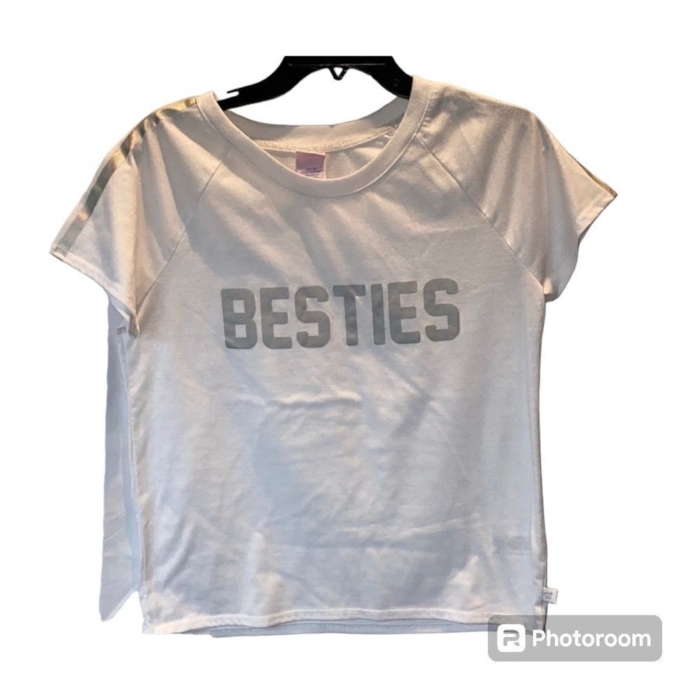 🌼🌼More Than Magic Besties shirt NWT kids XXL🌼🌼